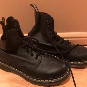 DE.Martins air cushion sole